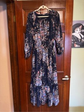 Floral Navy Long Sleeve Maxi Dress with Smocked Waist size 6-8